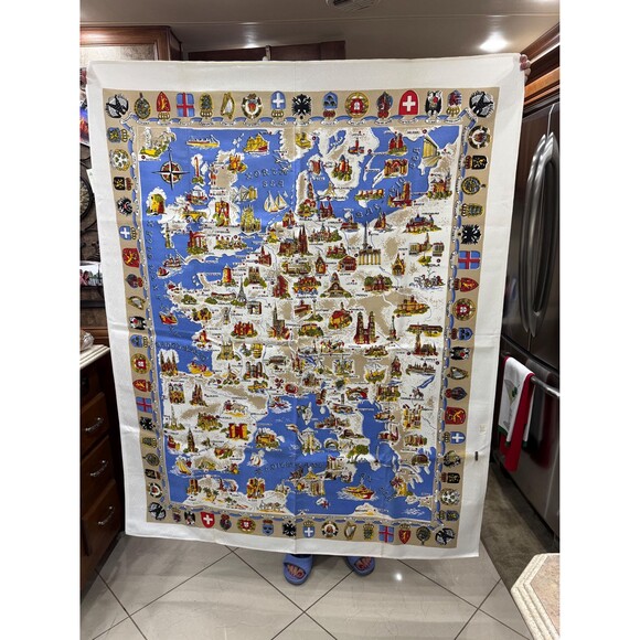 New Vintage Europe tablecloth 52 x 63  German made - Picture 1 of 7